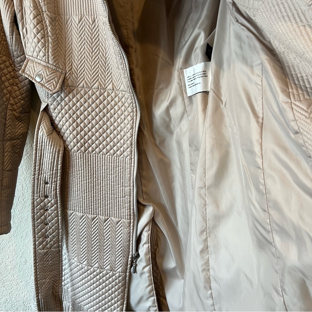 Kenneth Cole Quilted mixed pattern asymmetrical front zip trench coat with belt - Picture 6 of 10